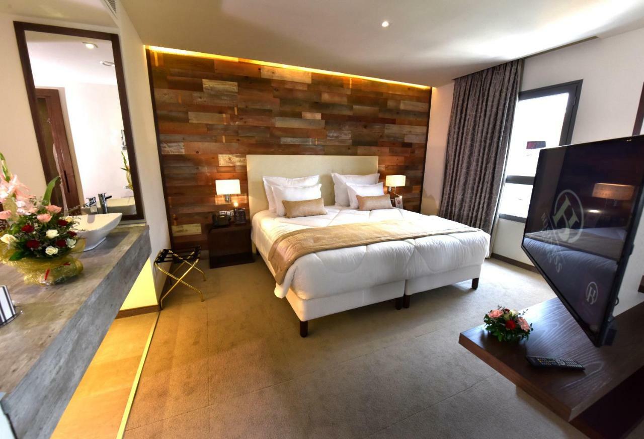 Business Hotel Сфакс Екстериор снимка