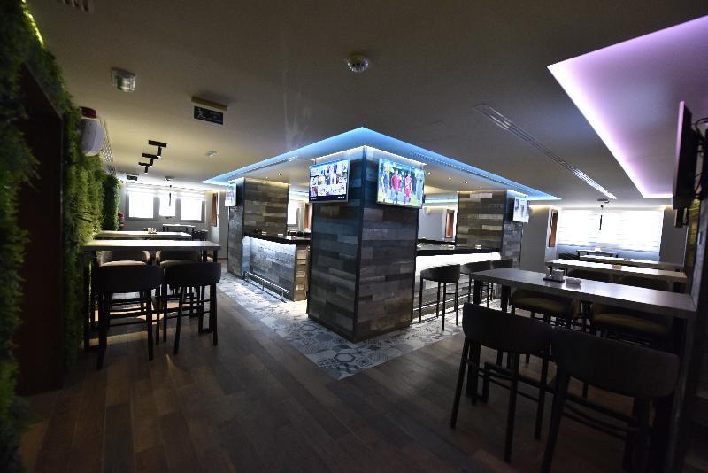 Business Hotel Сфакс Екстериор снимка